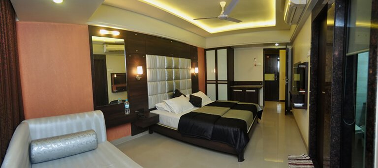 Hotel Poonam Mahabaleshwar, Maharashtra