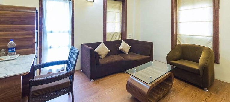 Hotel Raj Palace, Ahmednagar Maharashtra