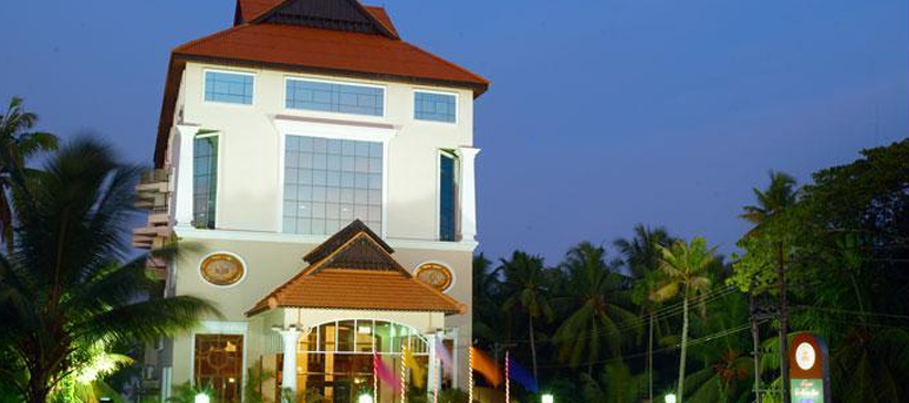Regant Lake Palace Hotel, Neendakara
