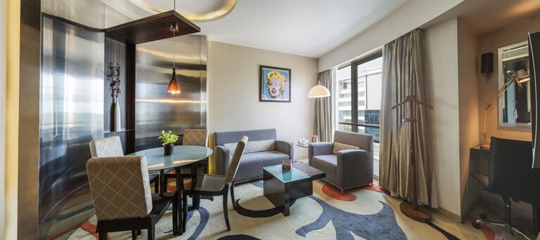 The Regale by Tunga Hotel Mumbai