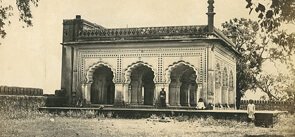 Aurangzeb’s Tomb Ahmednagar