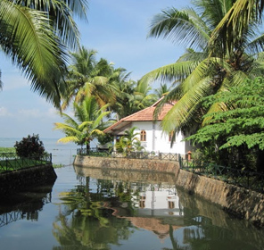 Kerala Paradise Holiday Tour