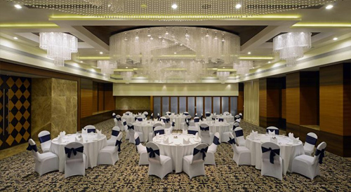 Hotel Radisson Blu Ahmadabad
