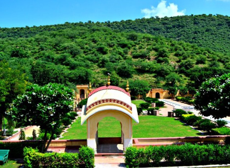 Sisodia Rani Palace and Garden, Jaipur