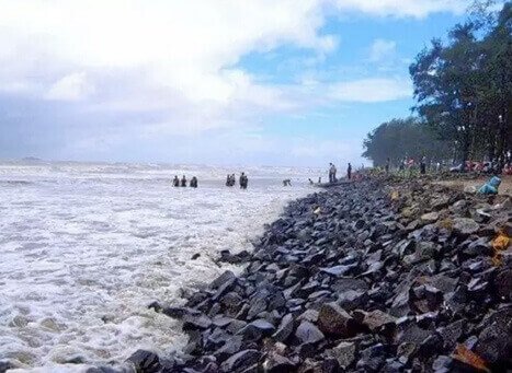 Varsoli Beach Alibag Maharashtra: Place for Water Adventure