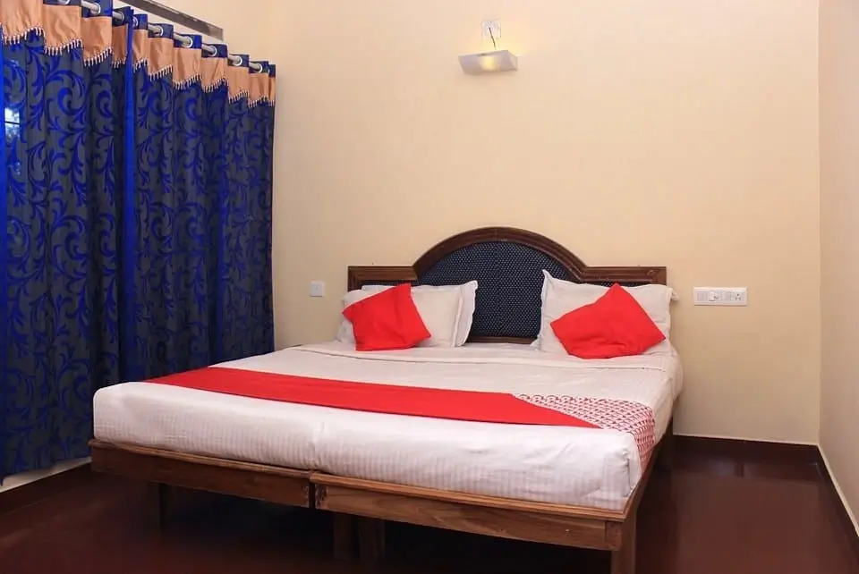 Hotel S N International, Thekkady