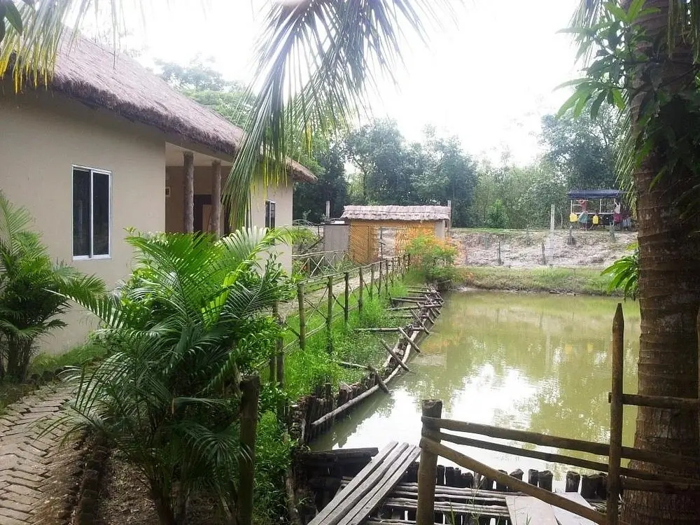 Solitary Nook Resort