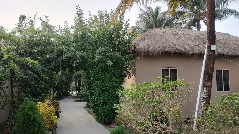 Solitary Nook Resort