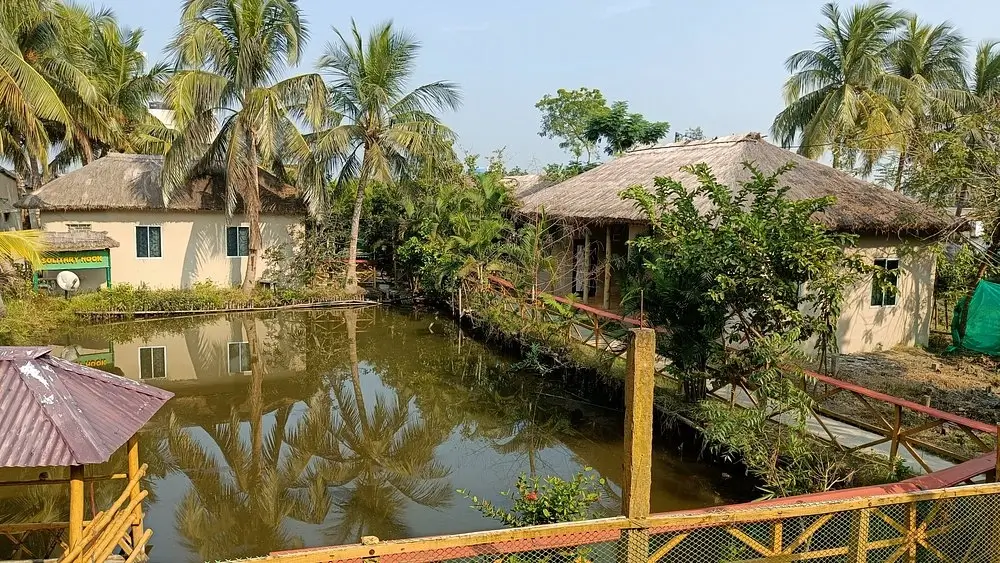 Solitary Nook Resort