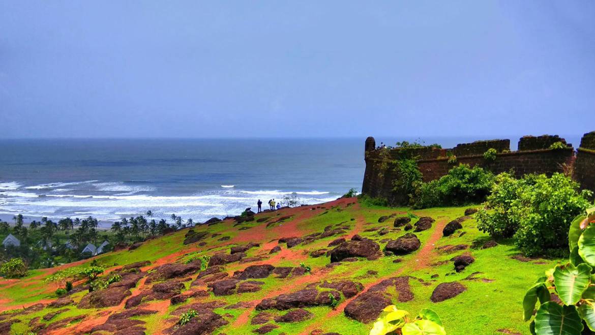Chapora Fort Goa | Fort History & Visiting Time | Goa Tourism