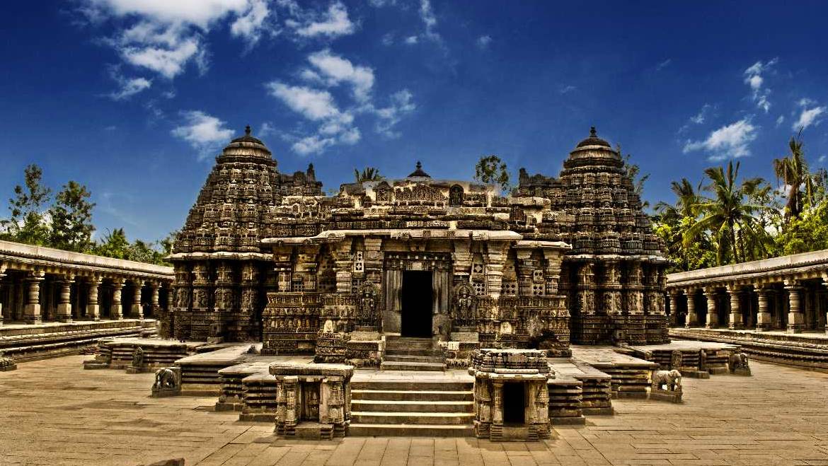 Hoysala Temples Tour Package - Belur and Halebid. WORLD HERITAGE SITE