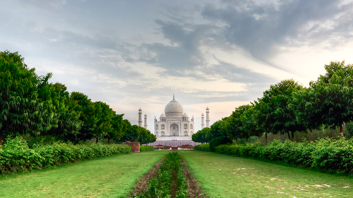 Mehtab Bagh Agra | History & Visiting Time | UP Tourism