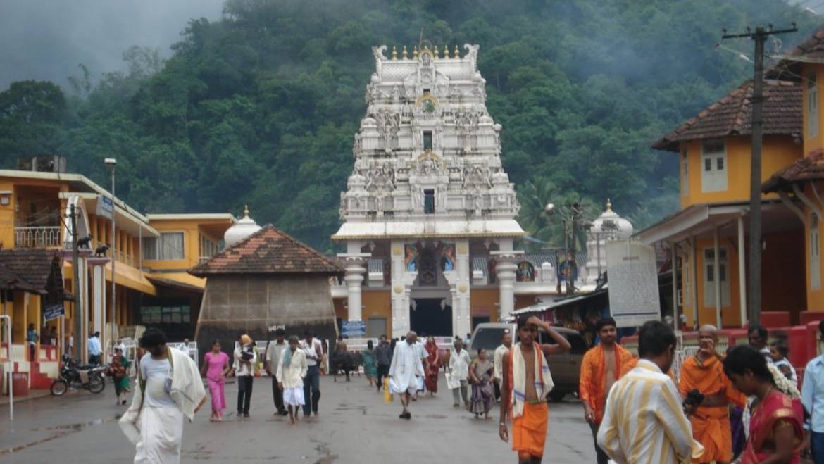 karnataka temple tour packages from chennai