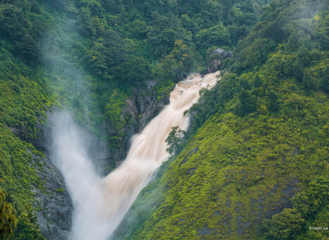 Attukad Waterfalls Munnar, Kerala