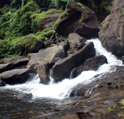 Keezharkuthu Waterfalls Idukki, Kerala