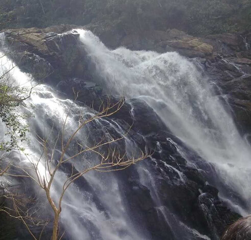 Meenmutty Waterfalls Kalpetta, Kerala