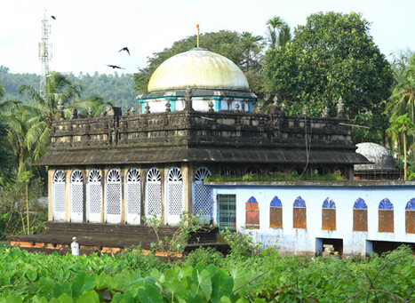 Pazhayangadi Mosque Kondotti