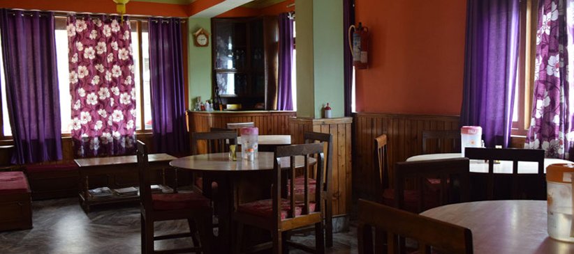 Hotel Chittiz, Aritar