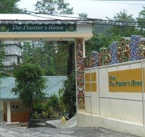 Hotel The Planters Home, Mangan