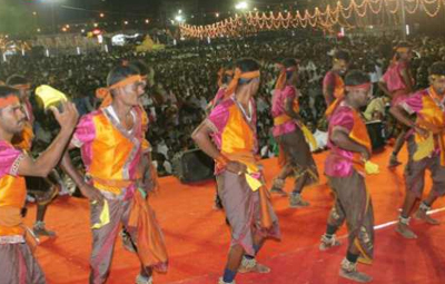 Western vs Local Tamil Kuthu Song - Dance By School Kids 