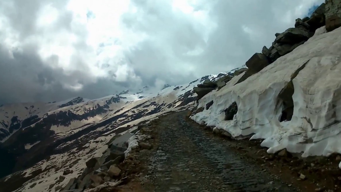 Sach Pass Trek | Sach Pass Trekking Tour in Himachal Pradesh